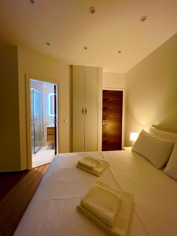 Vila Zrina - Apartmani Trogir Exteriör bild