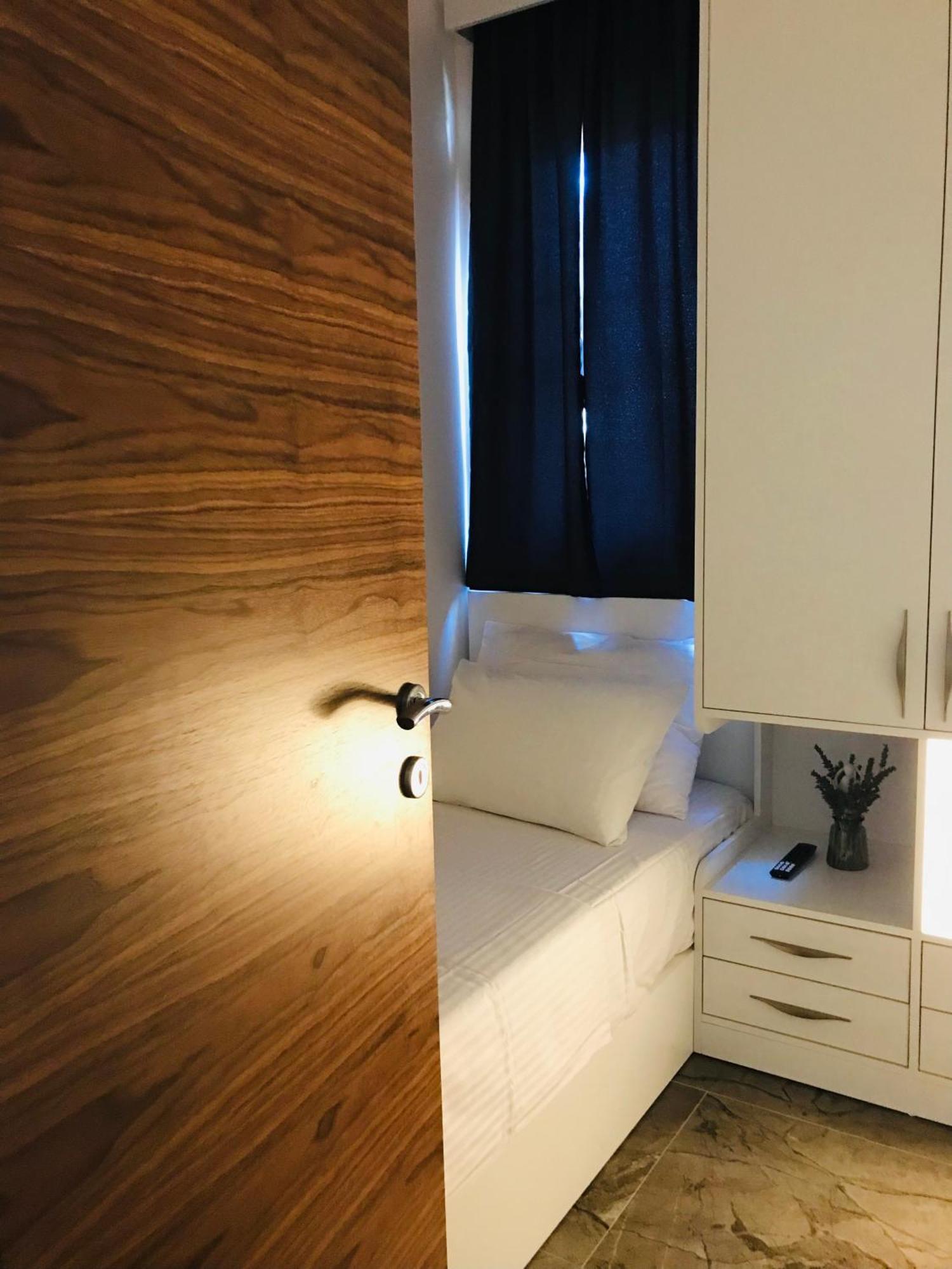 Vila Zrina - Apartmani Trogir Exteriör bild