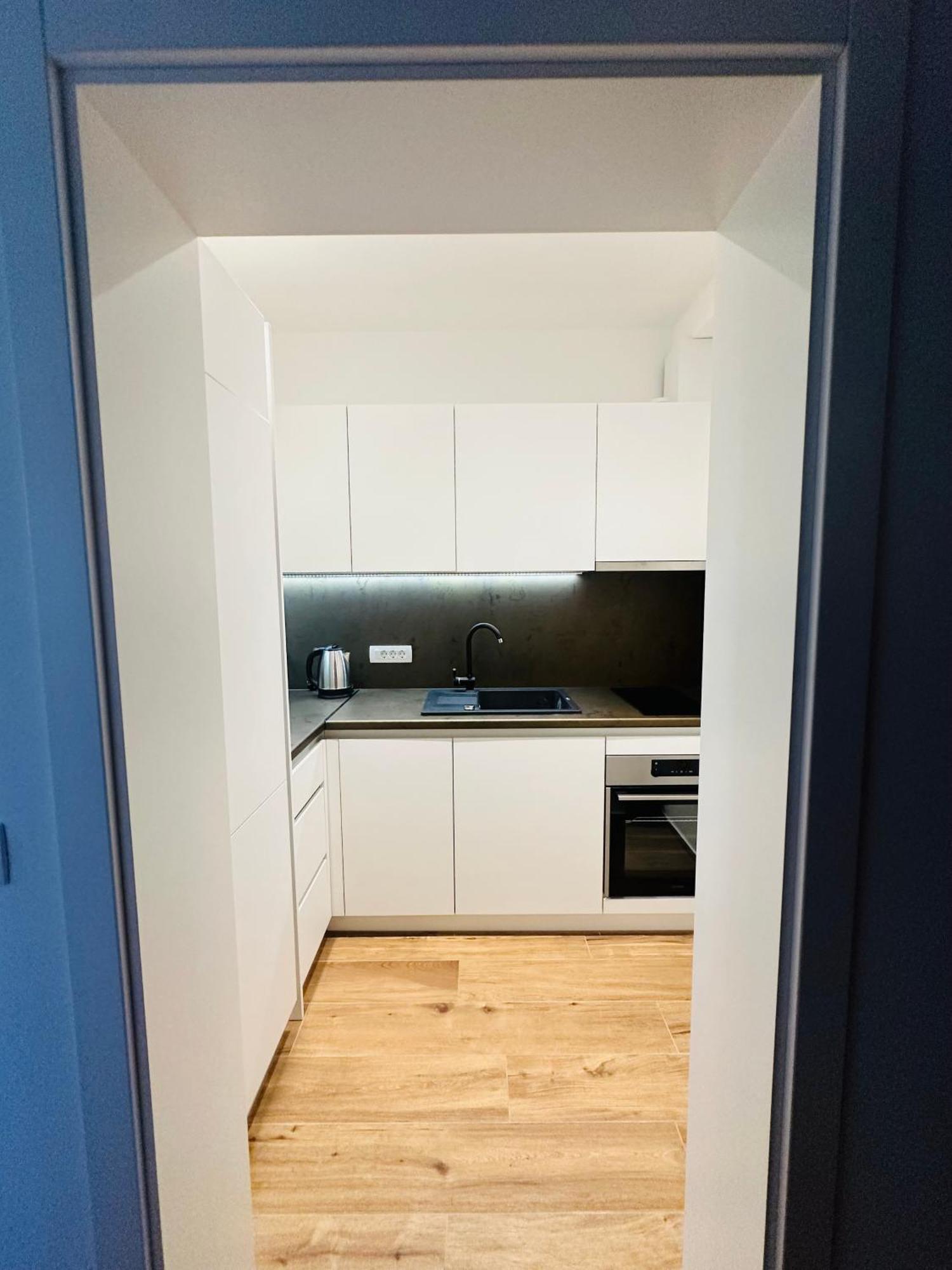Vila Zrina - Apartmani Trogir Exteriör bild