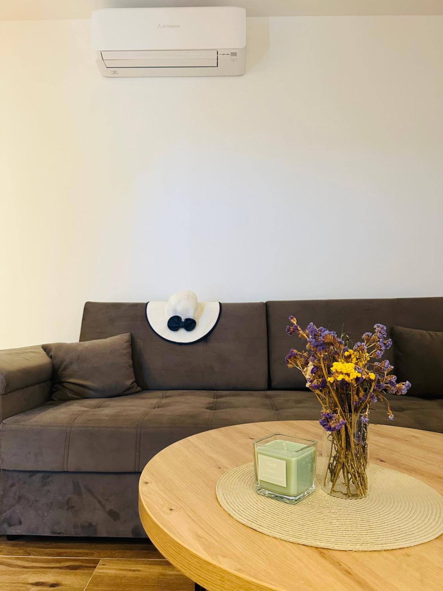 Vila Zrina - Apartmani Trogir Exteriör bild